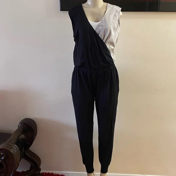 NWT Terez Color Block, Sleeveless Waffle Jumpsuit In Black Size Medium. - Picture 1 of 6